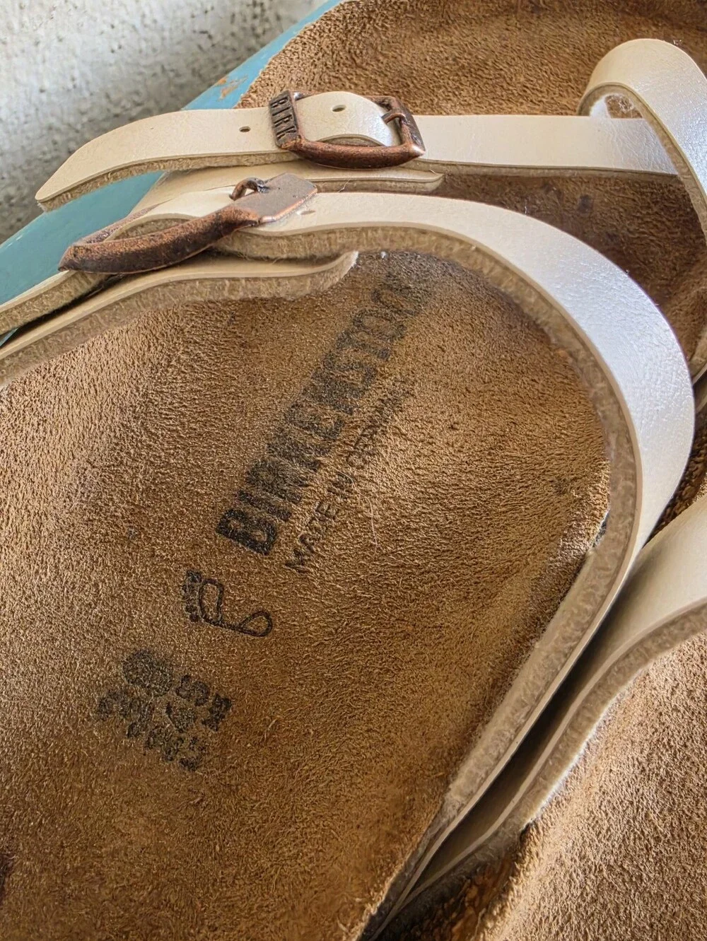 Birkenstock  Mayari Birko-Flor Sandal 38R L7 Graceful Pearl White Toe Loop Slide